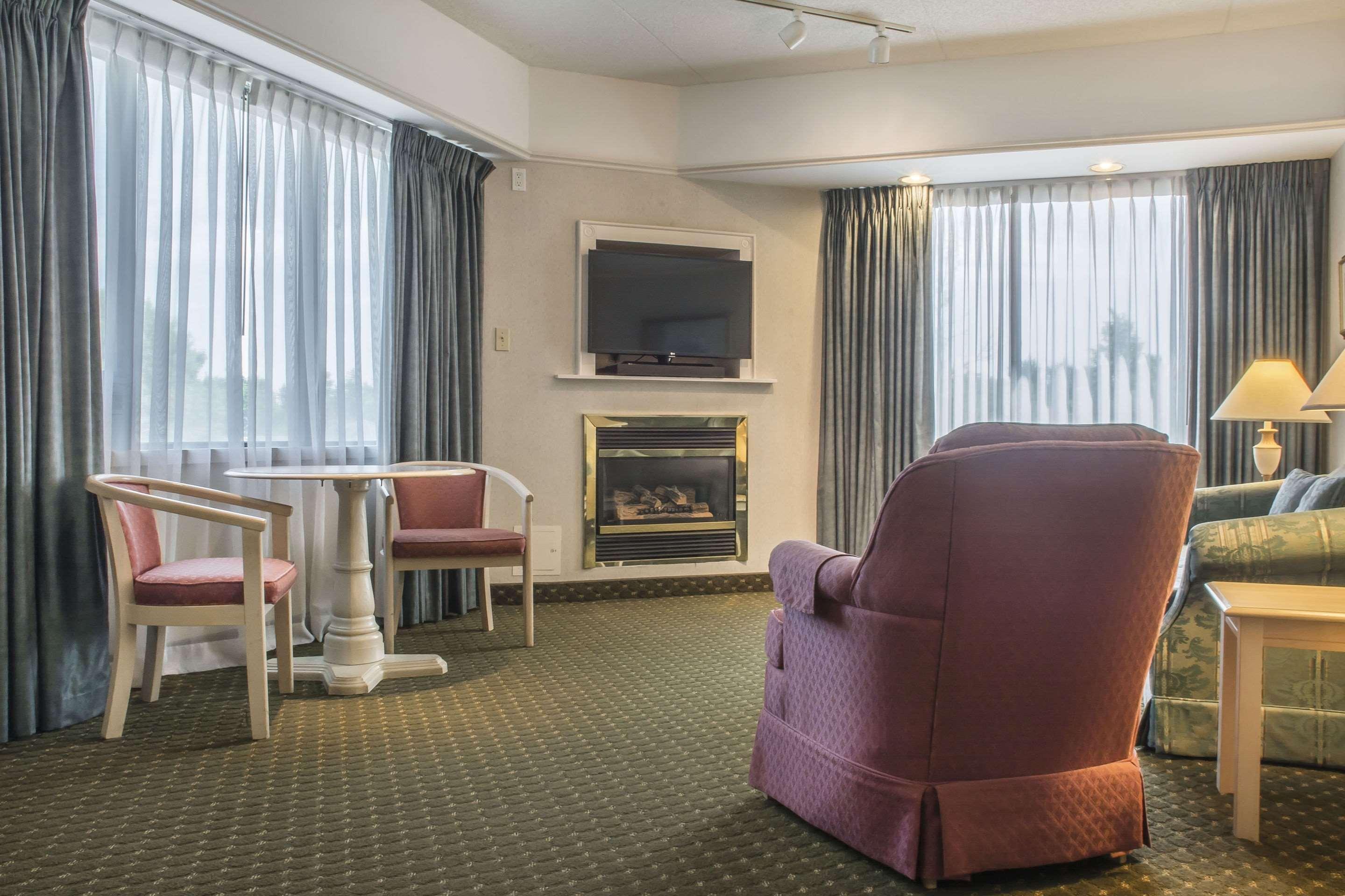 Clarion Hotel & Conference Centre Fort Erie Kültér fotó